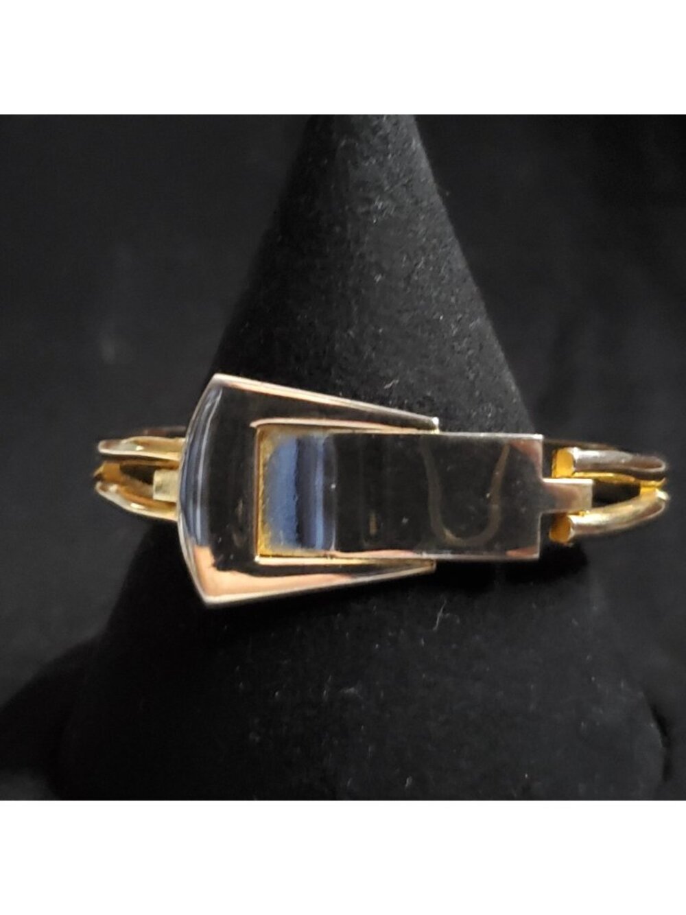 Vintage Buckle Bracelet Bangle Gold Tone 6.75"